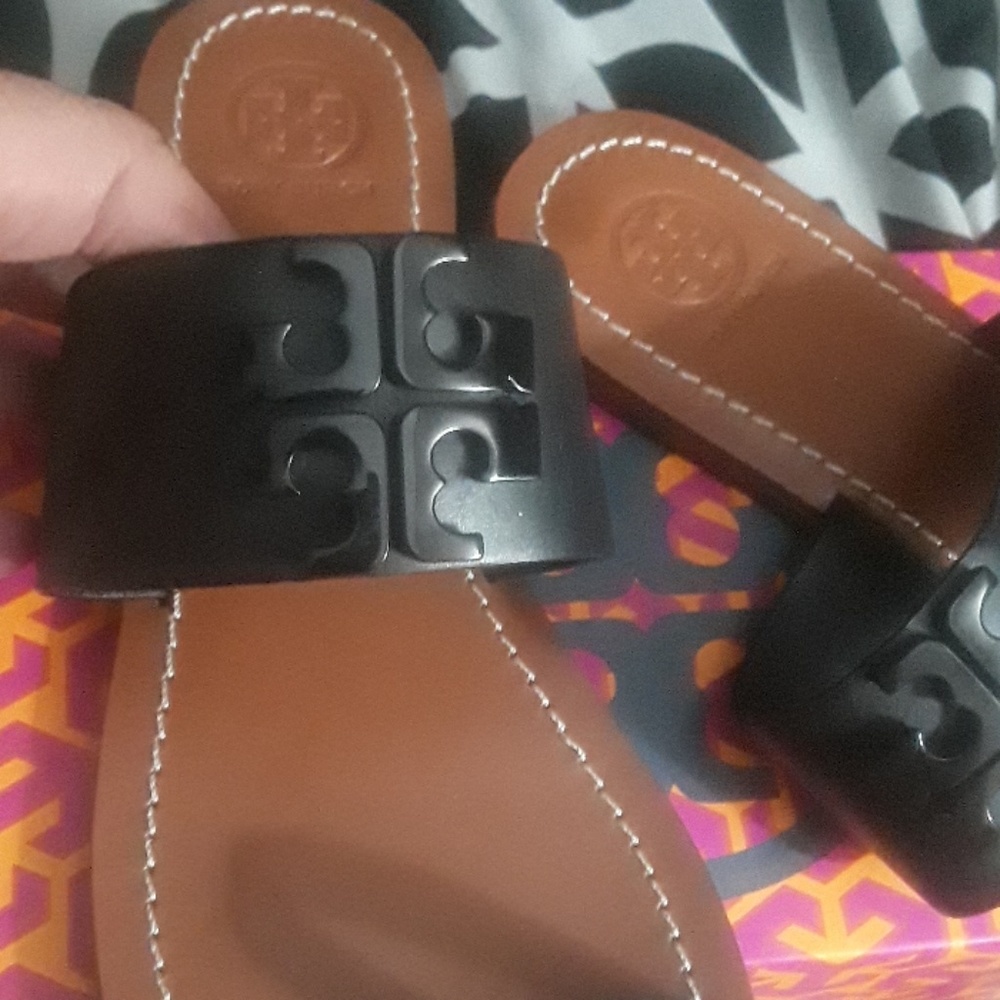 Tory burch sandals